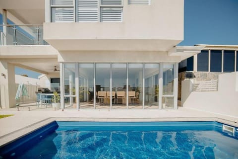 Balcony/Terrace, Swimming pool