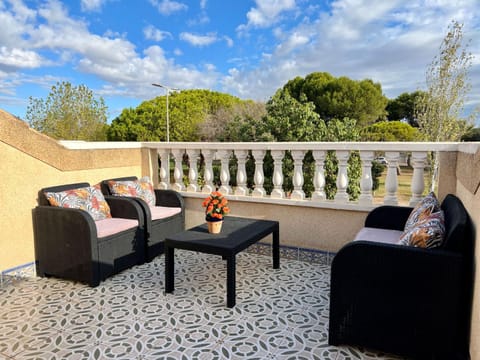 Property building, View (from property/room), Balcony/Terrace