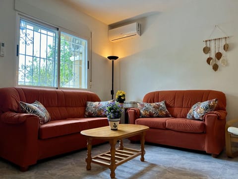 Living room, Seating area