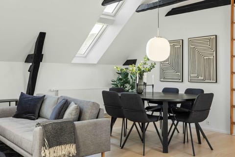 Authentic Midtown Residence Apartment in Aarhus