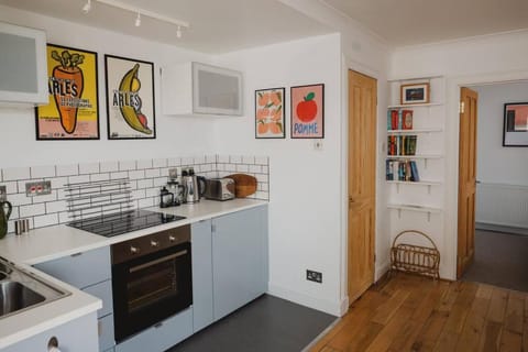 Fifies - Your Seaside Bolthole Apartment in Pittenweem