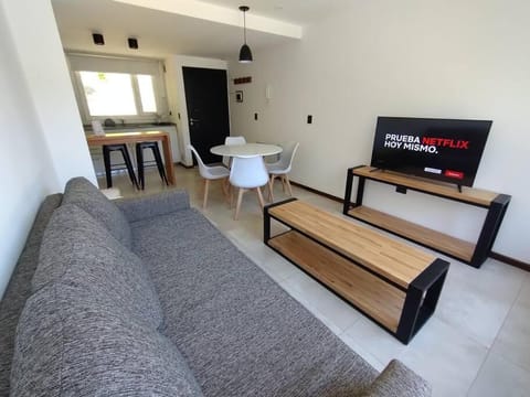 Communal lounge/ TV room, TV and multimedia, Living room, Dining area, Evening entertainment