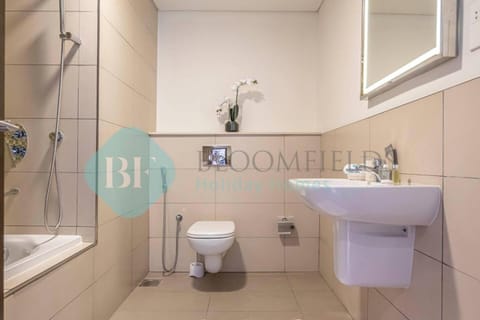 Bloomfields Iconic 2br In Wave Tower Apartment in Abu Dhabi