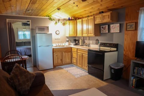 Cozy Tiny Home on the Farm Casa in Buffalo River