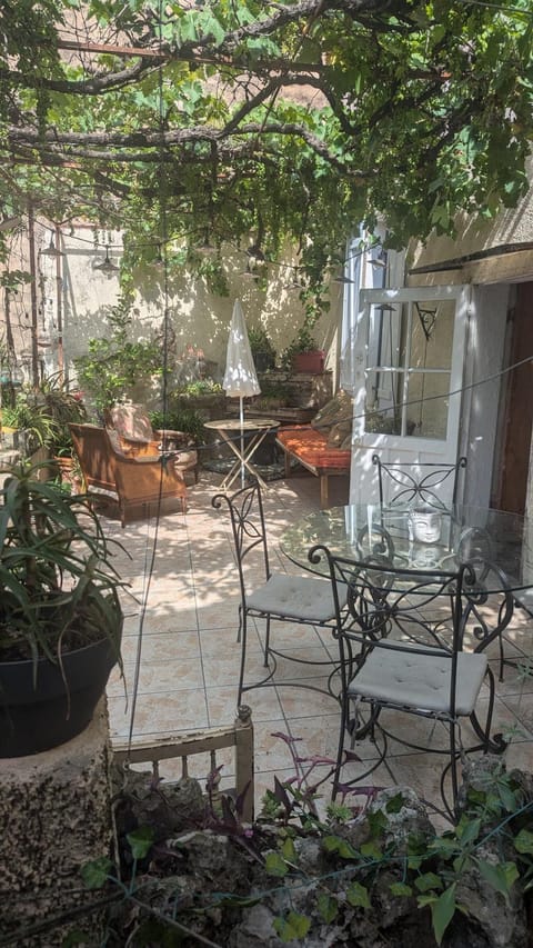 Maison Le Pélican Bed and Breakfast in French Riviera