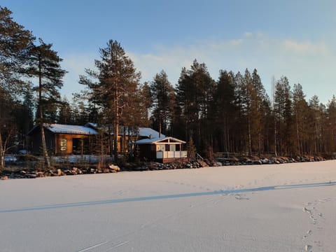 Property building, Day, Natural landscape, Winter, Lake view