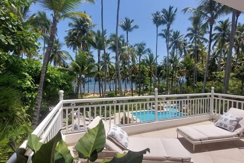 Playa Las Ballenas Oceanfront Apartment in Las Terrenas