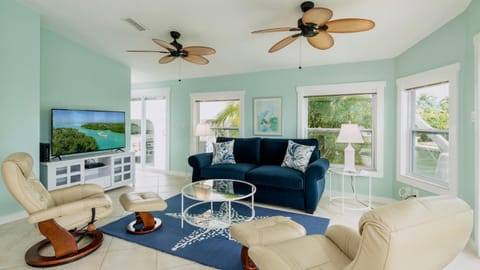 Tidewater Views by Last Key Realty Maison in Cudjoe Key