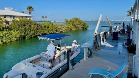 Tidewater Views by Last Key Realty Maison in Cudjoe Key