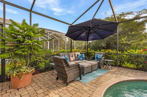 3BR Oasis: Pool & Lanai, Close to Fort Myers Beach Casa in Cypress Lake