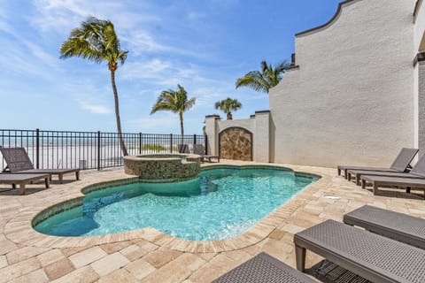 Gulf-Front 5BR: Pool, Spa, Stunning Views House in Estero Island