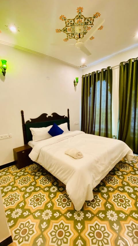 View lake village heritage botique homestay Vacation rental in Udaipur