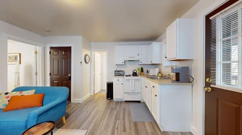 Sunny Riverside Apt Near Mit, Harvard & Red Line Appartement in Cambridgeport