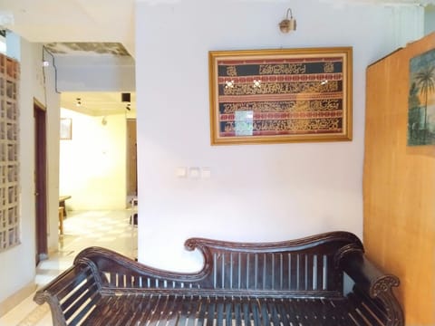 Homestay Pisangan Baru Syariah Hotel in South Jakarta City