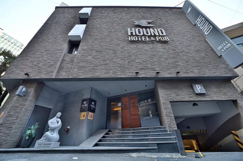 Seomyeon Hound Hotel 1st Street Hôtel in Busan