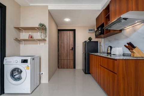 Kitchen or kitchenette, washing machine