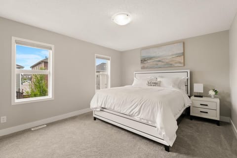 A beautiful home in Airdrie Maison in Airdrie