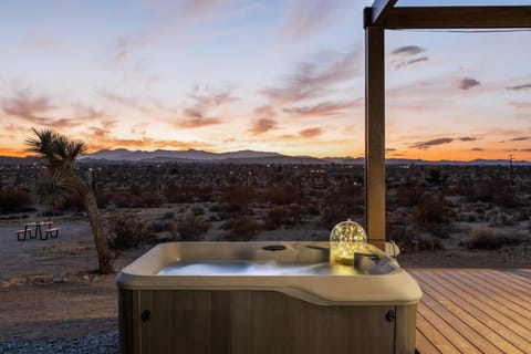 3d Jt 3d-printed Tiny Homes W Spa & Pool Casa in Yucca Valley