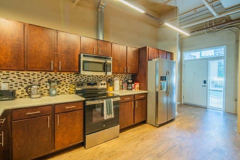 Airy 1BD ASU Sloan Pk Washer and Dryer Parking Sleeps 6 Apartment in Tempe