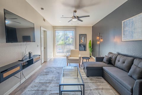 Ample 2BD - ASU - Sloan Pk - WD Parking - Sleeps 8 Apartment in Tempe