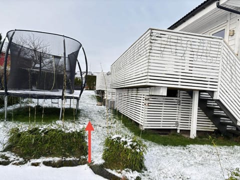 Stavanger Modern SingleBedroom Private Entry Apartment in Stavanger