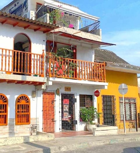 Property building, Balcony/Terrace, Street view