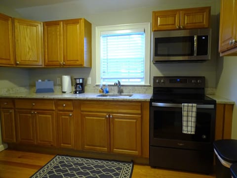 Convenient 2 bed Apt in Everett a Short Walk to Encore Appartamento in Everett