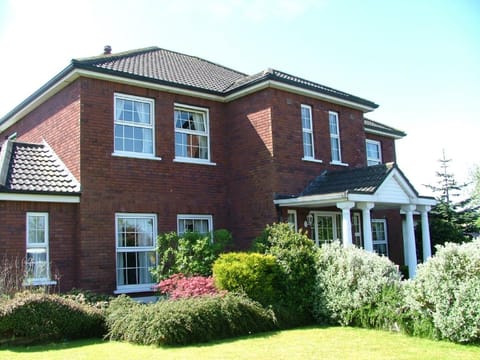 Facade/entrance, Garden