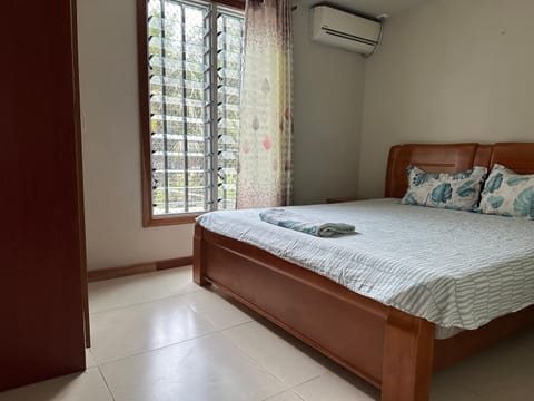 Large two-bedroom apartment-free parking Apartment in Suva