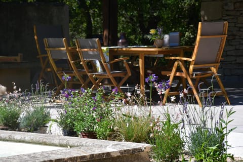 Spring, Garden, Dining area, Garden view