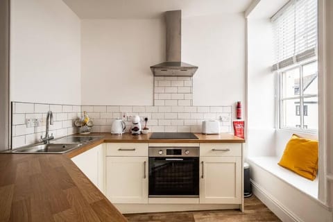 Stylish and bright City Centre apartment Apartment in Exeter