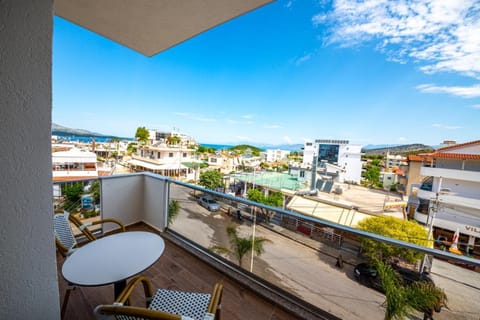 Balcony/Terrace, City view, Sea view, Street view