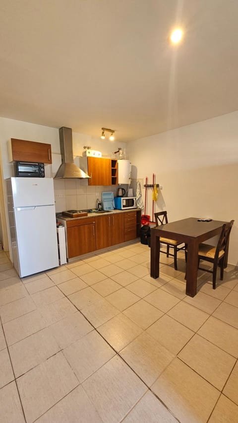 Kitchen or kitchenette, oven, stove