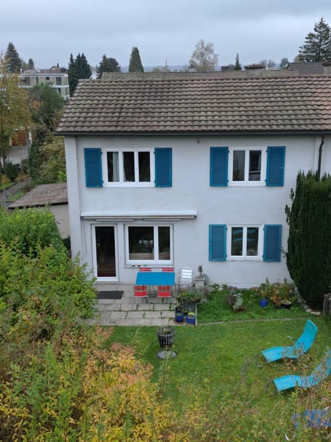 Single room in very quiet and cosy house with garden Vacation rental in Zurich City