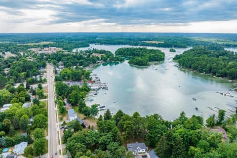 Haven at the Harbor - Chain of Lakes Casa in Waupaca