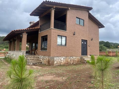 Cabaña Roca House in State of Michoacán