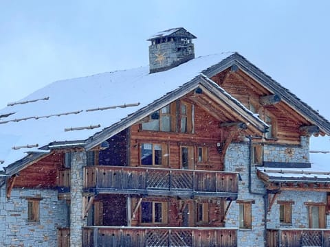 Property building, Winter