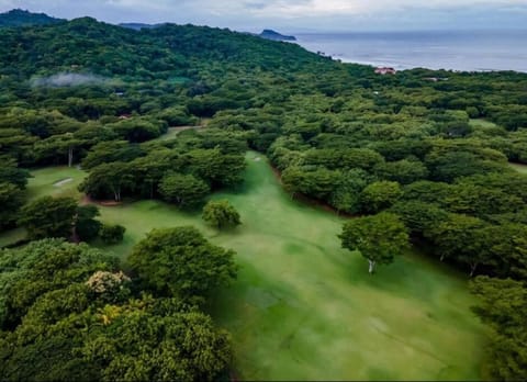 Casa Lia Rose-Luxury Surf Villa in Hacienda Iguana House in Nicaragua