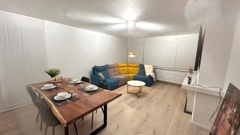 Charming two bedroom flat - NATO - Brussels Apartment in Brussels