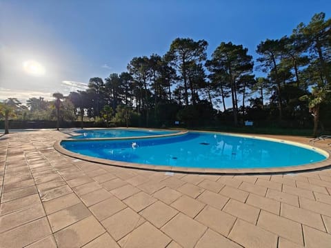 Maison avec piscine, tennis Casa in Ondres