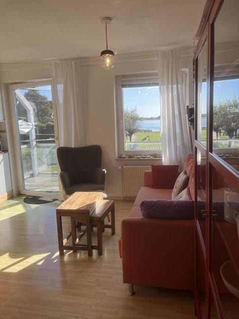 Ferienwohnung Schleiseits direkt am Wasser Apartment in Kappeln