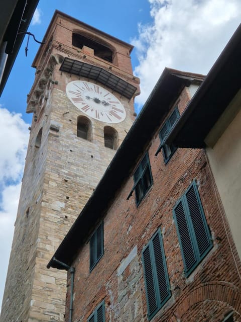 Nearby landmark