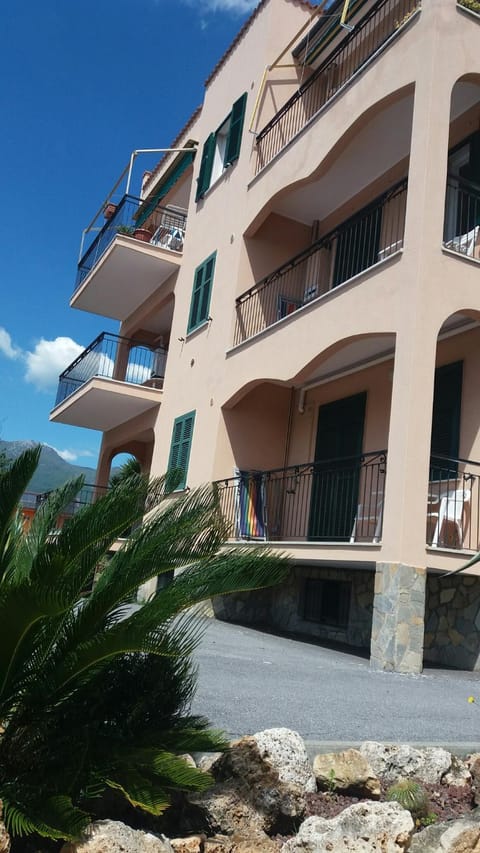 Residence Mizar 2 Condo in Pietra Ligure