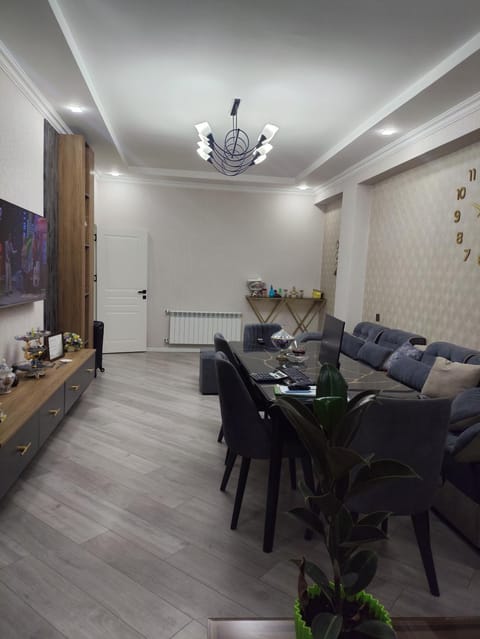 Home Arenda Apartment in Baku