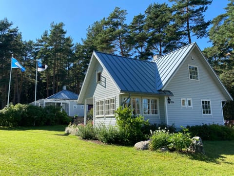 Property building, Garden view