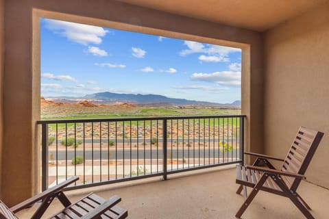 View (from property/room), Balcony/Terrace