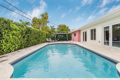 Pool view, Swimming pool, Swimming pool