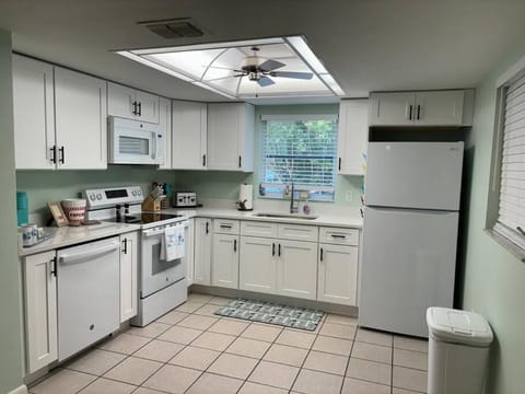 Pet Friendly Home near New Smyrna Beach! House in Edgewater