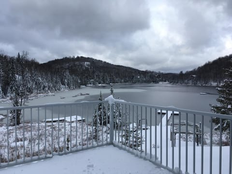 DOMAINE DU LAC au CANADA Chalet in Saint-Sauveur