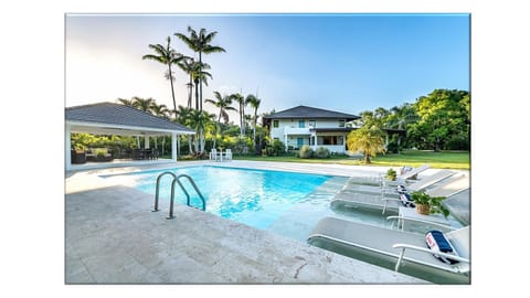 Pool view, Swimming pool, Sports